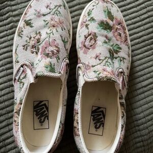 Vans slip on